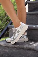 Load image into Gallery viewer, Cosmo Star Running Shoe - Silver
