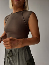 Load image into Gallery viewer, Cambri Exposed Seam Crop Tee - Oak Moss
