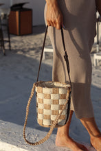 Load image into Gallery viewer, Checkerboard Straw Bucket Bag
